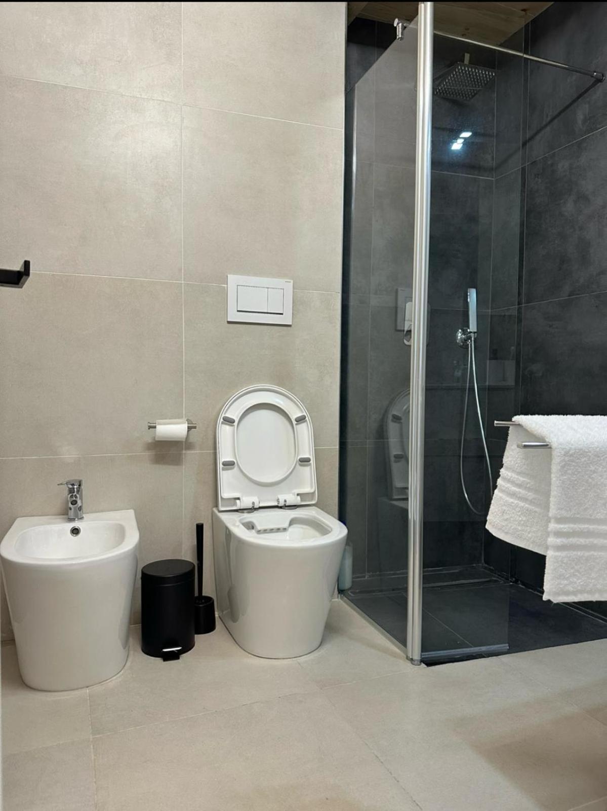 Mosaic Inn Γένοβα Εξωτερικό φωτογραφία